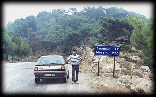 2 A�ustos 1999 g�n� Alanya Konakl�'daki Angora otelinden Anamur'a do�ru giderken... Resmi �eken: Ertan Tan